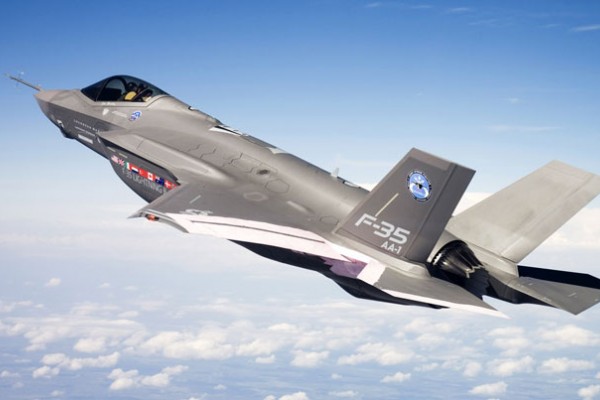 F35